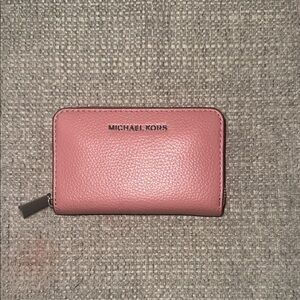 Michael Kors Jet Set Small Zip Around Card Case